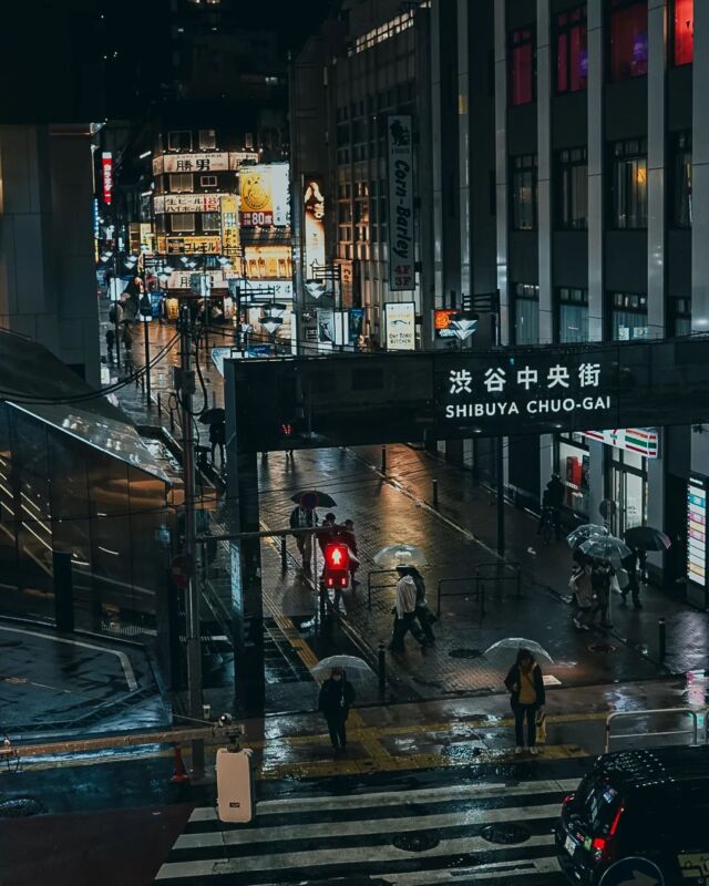What if one of the urban normality were missing?
#アーバンサバイバル #urbansurvival #urbansurvivaltokyo #snapshot #streetsnap #streetphotographyjapan #streetsnaps #streetphotography #streetsnapshot #snapphoto #tokyo #japan #tokyophoto #japaneseculture #shibuya