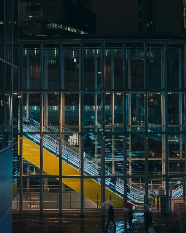 Q. What if one of the usual things in an urban environment is missing?
都市の当たり前がひとつでも欠けたら？

#アーバンサバイバル #urbansurvival #urbansurvivaltokyo #snapshot #streetsnap #streetphotographyjapan #streetsnaps #streetphotography #streetsnapshot #snapphoto #tokyo #japan #tokyophoto #japaneseculture #shibuya #shibuyastation #shibuyastream #google