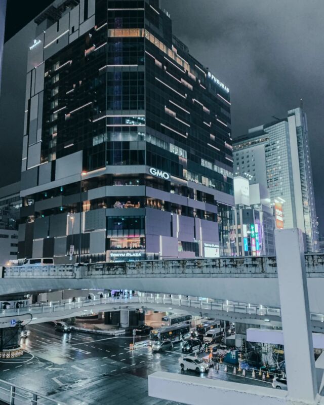 Q. What if one of the usual things in an urban environment is missing?
都市の当たり前がひとつでも欠けたら？

#アーバンサバイバル #urbansurvival #urbansurvivaltokyo #snapshot #streetsnap #streetphotographyjapan #streetsnaps #streetphotography #streetsnapshot #snapphoto #tokyo #japan #tokyophoto #japaneseculture #shibuya #shibuyastation #shibuyastream #google
